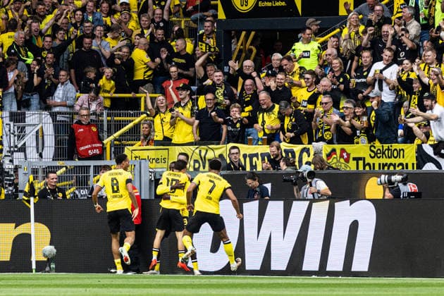 1.Fußball Bundesliga: Borussia Dortmund - Hamburger SV; 29.08.2026 Borussia Dortmund bejubelt das Tor, 1:0 durch Serhou Guirassy (Borussia Dortmund, 9) 1.Fußball Bundesliga: Borussia Dortmund - Hamburger SV; Signal Iduna Park, Dortmund; 29.08.2026 DFL regulations prohibit any use of photographs as image sequences and or quasi video. *** 1 German Bundesliga Borussia Dortmund Hamburger SV August 29, 2026 Borussia Dortmund celebrates the goal, 1-0 by Serhou Guirassy Borussia Dortmund, 9-1 German Bundesliga Borussia Dortmund Hamburger SV Signal Iduna Park, Dortmund August 29, 2026 DFL regulations prohibit any use of photographs as image sequences and or quasi-video Copyright: xBEAUTIFULxSPORTS Buriakovx