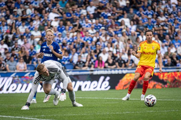 FOOTBALL : Racing Strasbourg vs RC Lens - Ligue 1 J2 Stade de la Meinau - 29 08 2026 Filip Jörgensen 1 (Racing Strasbourg)  Copyright: xelyxandroxcegarrax
