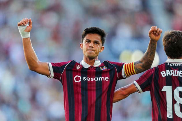 August 29, 2026, Valencia, Valencia, SPAIN: Roger Brugue of Levante UD celebrates a goal during the Spanish league, LaLiga EA Sports, football match played between Levante UD and Real Betis Balompie at Ciutat de Valencia stadium on August 29, 2026, in Valencia, Spain. Valencia SPAIN - ZUMAa181 20260829_zaa_a181_079 Copyright: xIvanxTerronx