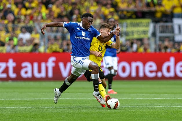 29.08.2026, GER, Fussball, Herren, Bundesliga , Saison 2026 2027, Borussia Dortmund - Hamburger SV Albert Sambi Lokonga (HSV) und Giannis Konstantelias (BVB) im Kampf um den Ball Dortmund Signal-Iduna Park Nordrhein-Westfalen Deutschland *** August 29, 2026, GER, Soccer, Men s, Bundesliga, 2026–2027 Season, Borussia Dortmund vs. Hamburger SV: Albert Sambi Lokonga (HSV) and Giannis Konstantelias (BVB) battle for the ball at Signal Iduna Park in Dortmund, North Rhine-Westphalia, Germany Copyright: xAdrianxSchlüterx