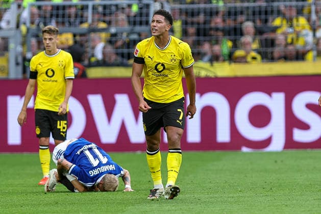 29.08.2026, GER, Fussball, Herren, Bundesliga , Saison 2026 2027, Borussia Dortmund - Hamburger SV Jobe Bellingham (BVB) gestikuliert, Gestik Dortmund Signal-Iduna Park Nordrhein-Westfalen Deutschland *** August 29, 2026, GER, Soccer, Men s, Bundesliga, 2026–2027 Season, Borussia Dortmund vs. Hamburger SV, Jobe Bellingham, BVB, gesturing, gestures, Dortmund, Signal Iduna Park, North Rhine-Westphalia, Germany Copyright: xAdrianxSchlüterx