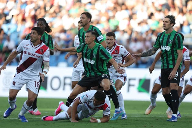 Sassuolo s Jay Idzes during the Serie A soccer match between Sassuolo and Torino at the Mapei Stadium in Reggio Emilia, north east Italy - August 29, 2026. - Soccer  Copyright: xGiannixSantandrea LaPressex