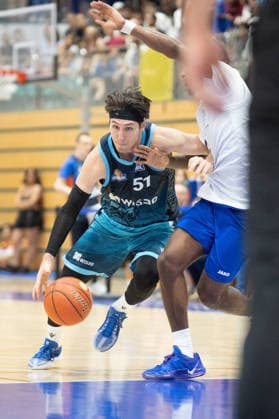 29.08.2026, xhfmx, Basketball Testspiel, Frankfurt Skyliners - MLP Academics Heidelberg Ryan Acridacano (Skyliners Frankfurt) im Zweikampf Frankfurt