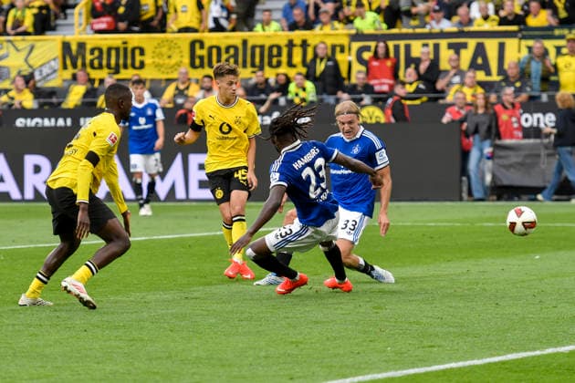 Giannis Konstantelias (Dortmund 45) erzielt das Tor zum 2:0 29.08.2026 ¢ Fussball ¢ Borussia Dortmund vs Hamburger SV, Signal Iduna Park, Dortmund, DFB DFL REGULATIONS PROHIBIT ANY USE OF PHOTOGRAPHS AS IMAGE SEQUENCES AND OR QUASI-VIDEO *** Giannis Konstantelias (Dortmund 45) scores the goal to make it 2–0 on August 29, 2026 ¢ Soccer ¢ Borussia Dortmund vs. Hamburger SV, Signal Iduna Park, Dortmund, DFB and DFL regulations prohibit any use of photographs as image sequences and or quasi-video Copyright: xpepphotox xSaschaxWeizx pep00321, pep_20260829_hm