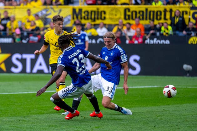 29.08.2026: Fußball, 1. Bundesliga: Borussia Dortmund - Hamburger SV, im Signal-Iduna-Park. Giannis Konstantelias (Borussia Dortmund) erzielt das Tor zum 2:0. WICHTIGER HINWEIS: Gemäß den Vorgaben der DFL und des DFB ist es untersagt, in dem Stadion und oder vom Spiel angefertigte Fotoaufnahmen in Form von Sequenzbildern und oder videoähnlichen Fotostrecken zu verwerten bzw. verwerten zu lassen. *** August 29, 2026: Soccer, Bundesliga 1: Borussia Dortmund vs. Hamburger SV at Signal Iduna Park. Giannis Konstantelias of Borussia Dortmund scores the goal to make it 2–0. IMPORTANT NOTICE: In accordance with DFL and DFB regulations, it is prohibited to use or allow the use of photographs taken in the stadium and or during the game in the form of sequential images and or video-like photo series Copyright: xDavidxInderliedx