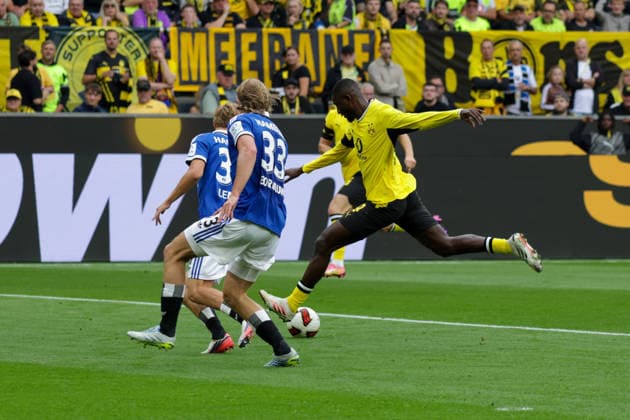 29.08.2026, xgrfx, Fussball 1.Bundesliga, Borussia Dortmund - Hamburger SV v.l. Tor, Serhou Guirassy zum 1:0 (Borussia Dortmund) (DFL DFB REGULATIONS PROHIBIT ANY USE OF PHOTOGRAPHS as IMAGE SEQUENCES and or QUASI-VIDEO) Dortmund *** August 29, 2026, xgrfx, Soccer 1st Bundesliga, Borussia Dortmund vs. Hamburger SV, goal, Serhou Guirassy scores the 1–0 goal for Borussia Dortmund. DFL and DFB regulations prohibit any use of photographs as image sequences and or quasi-video. Dortmund
