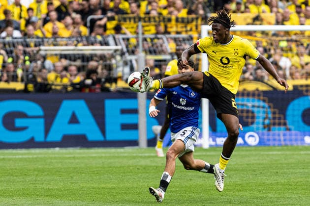 1.Fußball Bundesliga: Borussia Dortmund - Hamburger SV; 29.08.2026 Joane Gadou (Borussia Dortmund, 22), Martin Adeline (Hamburger SV, 5) 1.Fußball Bundesliga: Borussia Dortmund - Hamburger SV; Signal Iduna Park, Dortmund; 29.08.2026 DFL regulations prohibit any use of photographs as image sequences and or quasi video. *** 1 German Bundesliga Borussia Dortmund vs. Hamburger SV August 29, 2026 Joane Gadou, Borussia Dortmund, 22, Martin Adeline, Hamburger SV, 5 1 German Bundesliga Borussia Dortmund vs. Hamburger SV Signal Iduna Park, Dortmund August 29, 2026 DFL regulations prohibit any use of photographs as image sequences and or quasi-video Copyright: xBEAUTIFULxSPORTS Buriakovx