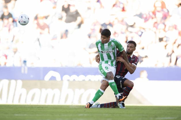 ESP: LaLiga EA Sports UD Levante v Real Betis Cucho Hernandez of Real Betis during LaLiga EA Sports, between UD Levante v Real Betis played at Ciudad de Valencia Stadium in Valencia on August 29, 2026 in Spain; Valencia Spain Futbol Copyright: xAgenciaxLOFx