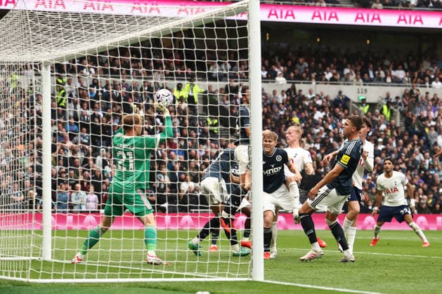 London, England, 29th August 2026. Jan Paul van Hecke of Tottenham Hotspur sees his shot saved by Lukas Hornicek of Newcastle United during the Tottenham Hotspur vs Newcastle United Premier League match at the Tottenham Hotspur Stadium, London. Picture credit should read: David Klein Sportimage EDITORIAL USE ONLY. No use with unauthorised audio, video, data, fixture lists, club league logos or live services. Online in-match use limited to 120 images, no video emulation. No use in betting, games or single club league player publications. SPI_013_DK_Spurs_Newcastle SPI-4941-0013