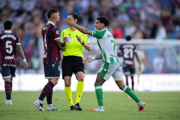 ESP: LaLiga EA Sports UD Levante v Real Betis Antony Matheus Dos Santos of Real Betis during LaLiga EA Sports, between UD Levante v Real Betis played at Ciudad de Valencia Stadium in Valencia on August 29, 2026 in Spain; Valencia Spain Futbol Copyright: xAgenciaxLOFx