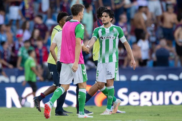 ESP: LaLiga EA Sports UD Levante v Real Betis Marc Bartra Aregall of Real Betis during LaLiga EA Sports, between UD Levante v Real Betis played at Ciudad de Valencia Stadium in Valencia on August 29, 2026 in Spain; Valencia Spain Futbol Copyright: xAgenciaxLOFx