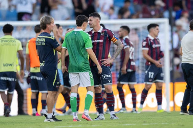 ESP: LaLiga EA Sports UD Levante v Real Betis Adrian de la Fuente of Levante during LaLiga EA Sports, between UD Levante v Real Betis played at Ciudad de Valencia Stadium in Valencia on August 29, 2026 in Spain; Valencia Spain Futbol Copyright: xAgenciaxLOFx