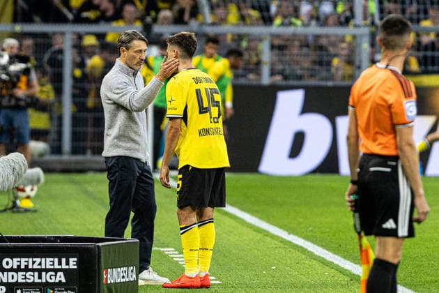 1.Fußball Bundesliga: Borussia Dortmund - Hamburger SV; 29.08.2026 Giannis Konstantelias (Borussia Dortmund, 45) verlässt Spielfeld mit der Verletzung. 1.Fußball Bundesliga: Borussia Dortmund - Hamburger SV; Signal Iduna Park, Dortmund; 29.08.2026 DFL regulations prohibit any use of photographs as image sequences and or quasi video. *** 1 German Bundesliga: Borussia Dortmund vs. Hamburger SV, August 29, 2026. Giannis Konstantelias of Borussia Dortmund, 45, leaves the field due to injury. 1 German Bundesliga: Borussia Dortmund vs. Hamburger SV at Signal Iduna Park, Dortmund, August 29, 2026 DFL regulations prohibit any use of photographs as image sequences and or quasi-video Copyright: xBEAUTIFULxSPORTS Buriakovx