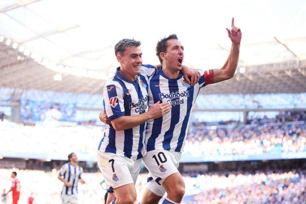 August 29, 2026, San Sebastian, Guipuzcoa, Spain: Ander Barrenetxea of Real Sociedad celebrates after scoring the team s first goal during the LaLiga EA Sports match between Real Sociedad and RCD Espanyol at Anoeta on August 29, 2026, in San Sebastian, Spain. San Sebastian Spain - ZUMAa181 20260829_zaa_a181_106 Copyright: xRicardoxLarreinax