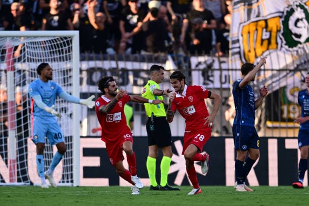 AC Monza v Udinese Calcio - Serie A 2026 27 Andrea Colpani of AC Monza celebrates after scoring his team s first goal during a Serie A match between AC Monza and Udinese Calcio at Brianteo Stadium in Monza, Italy, on August 29, 2026. Monza Lombardy Italy  Copyright: xAndreaxDiodatox originalFilename:diodato-acmonzav260829_npspf.jpg