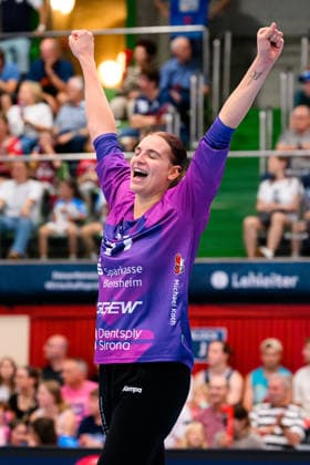 Neckarsulm: HBF - Sportunion Neckarsulm - HSG Bensheim Auerbach Torhueterin Melanie Halter (Bensheim) Jubel Freude Emotion Neckarsulm Ballei Baden-Württemberg Deutschland
