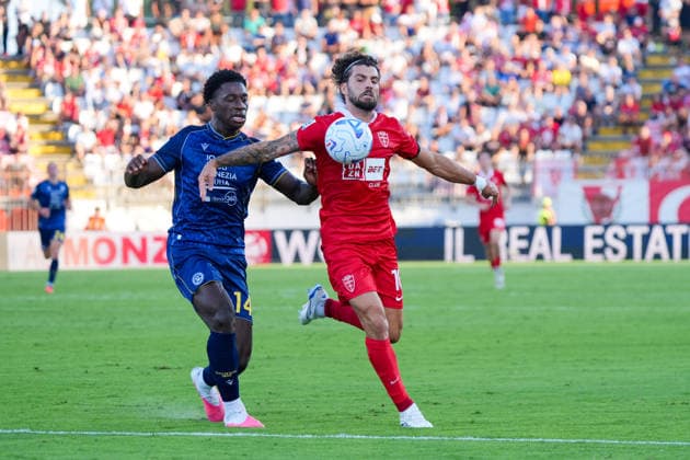 IPA87904980 - Patrick Cutrone (AC Monza) and James Abankwah (Udinese Calcio) during the AC Monza vs. Udinese Calcio Italian Serie A soccer match in Monza, Italy, on August 29, 2026  Copyright: xLucaxRossini IPAxSportx xx 87904980