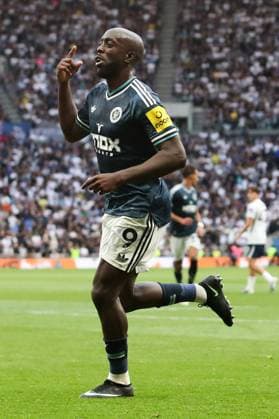 Yoane Wissa of Newcastle United celebrates scoring his team s second goal Tottenham Hotspur v Newcastle United, Premier League, Football, Tottenham Hotspur Stadium, London, UK, 29 08 2026, England - 29 Aug 2026London Tottenham Hotspur Stadium England United Kingdom EDITORIAL USE ONLY No use with unauthorised audio, video, data, fixture lists, club league logos or live services. Online in-match use limited to 120 images, no video emulation. No use in betting, games or single club league player publications. Copyright: xHanc WiredxPhotos Shutterstockx 17124807bc