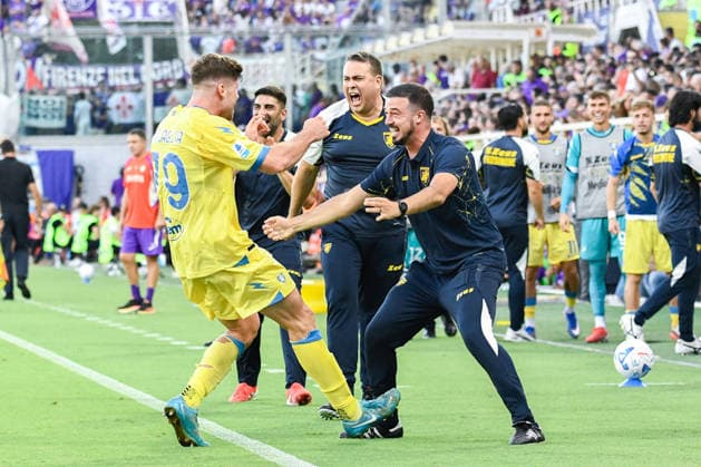 IPA87905655 - Gabriela Bracaglia (Frosinone) celebrates with her teammates after scoring the goal that made it 0-2 during the ACF Fiorentina vs. Frosinone Calcio Serie A soccer match in Florence, Italy, on August 29, 2026  Copyright: xFabioxFagiolini IPAxSportx xx 87905655
