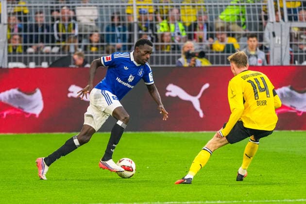 Albert Sambi Lokonga (Hamburger SV, 6), Maximilian Beier (Borussia Dortmund, 14), Deutschland: Fussball, Bundesliga, Saison 2026 27, 1. Spieltag, 29.08.2026, Borussia Dortmund vs Hamburger SV, Signal-Iduna-Park (Dortmund, Nordrhein-Westfalen) *** Albert Sambi Lokonga, Hamburger SV, 6; Maximilian Beier, Borussia Dortmund, 14; German Soccer, Bundesliga, 2026–27 Season, Matchday 1, August 29, 2026, Borussia Dortmund vs. Hamburger SV, Signal Iduna Park, Dortmund, North Rhine-Westphalia Copyright: xLeonxFrickx
