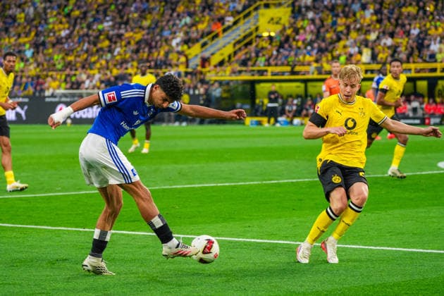Martin Adeline (Hamburger SV, 5), Deutschland: Fussball, Bundesliga, Saison 2026 27, 1. Spieltag, 29.08.2026, Borussia Dortmund vs Hamburger SV, Signal-Iduna-Park (Dortmund, Nordrhein-Westfalen) *** Martin Adeline, Hamburger SV, 5, German soccer, Bundesliga, 2026–27 season, Matchday 1, August 29, 2026, Borussia Dortmund vs. Hamburger SV, Signal Iduna Park, Dortmund, North Rhine-Westphalia Copyright: xLeonxFrickx
