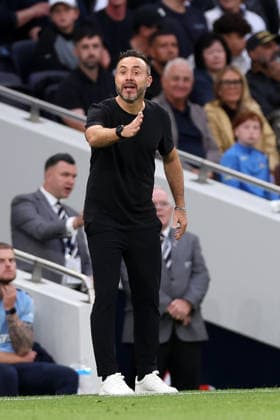 London, England, 29th August 2026. Roberto De Zerbi manager of Tottenham Hotspur during the Tottenham Hotspur vs Newcastle United Premier League match at the Tottenham Hotspur Stadium, London. Picture credit should read: David Klein Sportimage EDITORIAL USE ONLY. No use with unauthorised audio, video, data, fixture lists, club league logos or live services. Online in-match use limited to 120 images, no video emulation. No use in betting, games or single club league player publications. SPI_024_DK_Spurs_Newcastle SPI-4941-0024