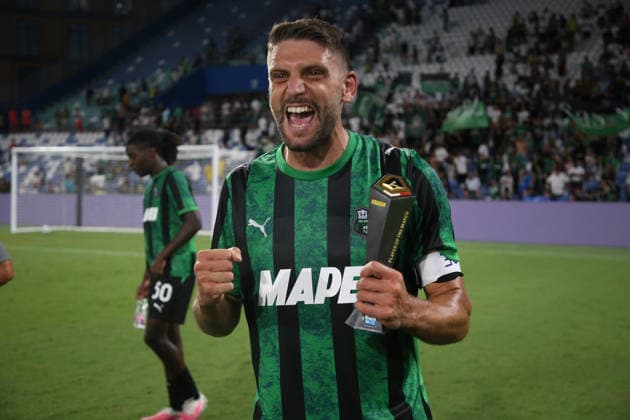 Sassuolo™s Domenico Berardi Panini player of the match during the Serie A soccer match between Sassuolo and Torino at the Mapei Stadium in Reggio Emilia, north east Italy - August 29, 2026. - Soccer  Copyright: xGiannixSantandreaLaPressex