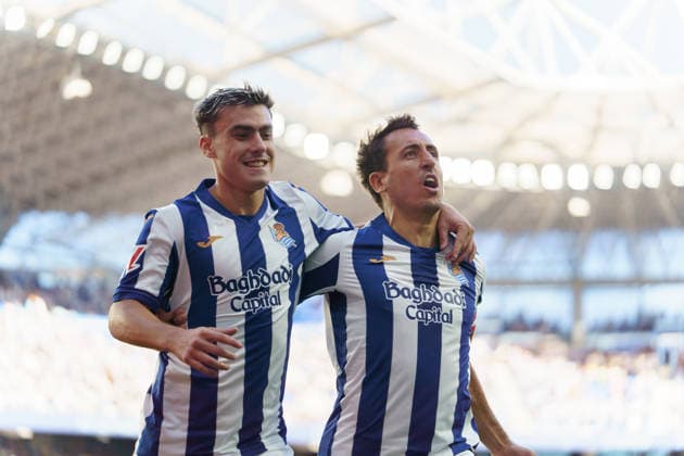 Mikel Oyarzabal of Real Sociedad and Ander Barrenetxea of Real Sociedad celebrating goal seen in action during the La Liga EA Sports football match between Real Sociedad and RCD Espanyol de Barcelona at Estadio Anoeta on August 29, 2026 in San Sebastian, Spain. (Mickael Ducint Ball Raw Images) San Sebastian Estadio Anoeta Spain Copyright: xMickaelxDucintx mickaelducint_RealSociedad_Espanyol364