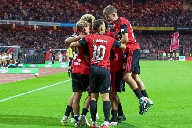 Torjubel (1FC Nuernberg) nach dem 2:0 durch Tim Janisch 32 (1FC Nuernberg), freude, Emotion, 1. FC Nuernberg vs. DSC Arminia Bielefeld, Fussball, Maenner, 2. Bundesliga, Saison 2026 2027, Hinrunde, 3. Spieltag, 29.08.2026 DFB regulations prohibit any use of photographs as image sequences and or quasi-video Nuernberg Bayern Deutschland *** 1. FC Nuremberg celebrates a goal after Tim Janisch s 2-0 goal in the 32nd minute, 1. FC Nuremberg, joy, emotion, 1. FC Nuremberg vs. DSC Arminia Bielefeld, soccer, men, 2. Bundesliga, 2026–2027 season, First Half of the Season, Matchday 3, August 29, 2026. DFB regulations prohibit any use of photographs as image sequences and or quasi-video. Nuremberg, Bavaria, Germany Copyright: xkolbert-press MartinxAgüerax