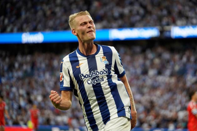 Orri Oskarsson of Real Sociedad seen in action during the La Liga EA Sports football match between Real Sociedad and RCD Espanyol de Barcelona at Estadio Anoeta on August 29, 2026 in San Sebastian, Spain. (Mickael Ducint Ball Raw Images) San Sebastian Estadio Anoeta Spain Copyright: xMickaelxDucintx mickaelducint_RealSociedad_Espanyol418
