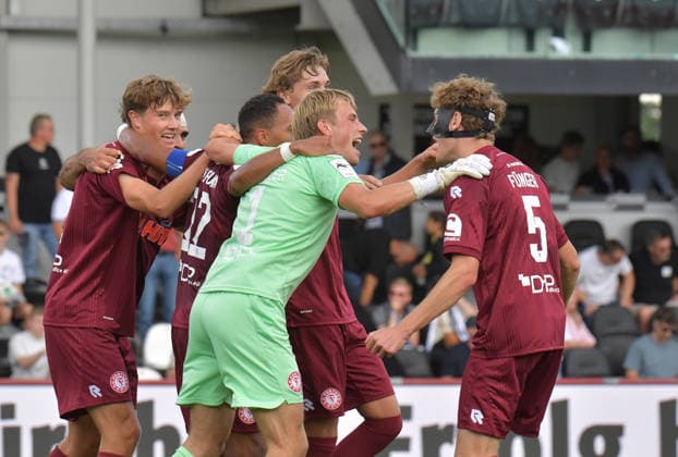 29.08.2026, GER, Fussball, 3.Liga, Saison 2026 2027, 03. Spieltag, Sportclub-Arena, Verl SC Verl - Fortuna Köln 1 : 2 Schluß-Jubel Fortuna Köln, Aktion, Einzelbild, Quer, Mimik, Gestik, Jubel, jubeln, Freude, freuen