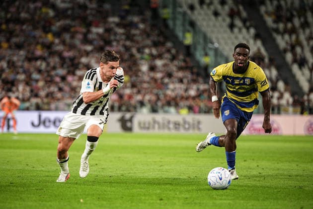 Juventus s Conceicao fights for the ball with Parma™s Lamine Keita during the Serie A soccer match between Juventus and Parma at the Allianz Stadium in Turin, north west Italy - Saturday, August 29, 2026. - Soccer .  Copyright: xMarcoxAlpozzi LaPressex