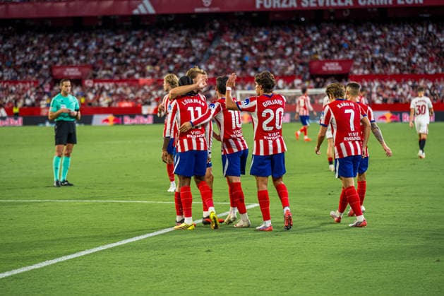 RECORD DATE NOT STATED ESP: LaLiga EA Sports Sevilla FC v Atletico de Madrid Ademola Lookman of Atletico de Madrid scores goal and celebrates during LaLiga EA Sports, between Sevilla FC v Atletico de Madrid played at Ramon Sanchez-Pizjuan Stadium in Sevilla on August 29, 2026 in Spain Spain Futbol Copyright: xAgenciaxLOFx