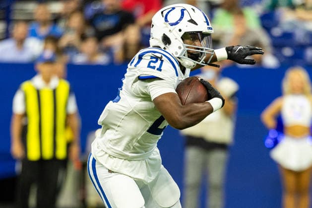 Aug 29, 2026; Indianapolis, Indiana, USA; Indianapolis Colts running back DJ Giddens (21) runs with the ball during NFL, American Football Herren, USA preseason game action between the Indianapolis Colts and the Detroit Lions at Lucas Oil Stadium. Mandatory Credit: -Cal Media NFL 2026: Lions Vs Colts AUG 29  - ZUMAc04_ 20260829_zma_c04_007 Copyright: xJohnxMersitsx