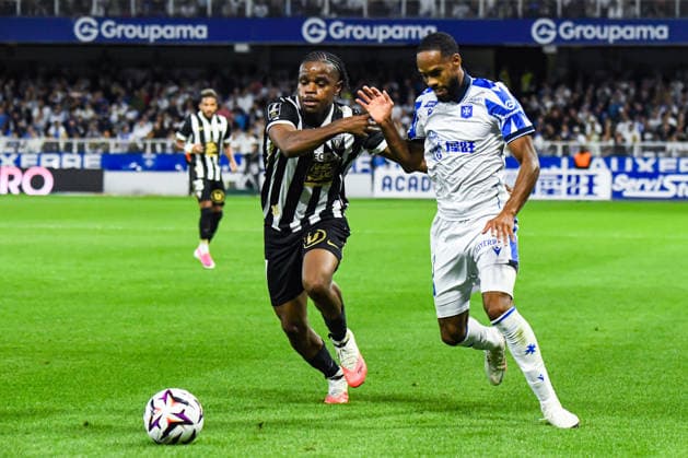 FOOTBALL : AJ Auxerre vs SCO Angers - Ligue 1 - JournÃ e 2 - 29 08 2026 Remy Labeau Lascary (AJ Auxerre) Joseph Kalulu (ANGERS SCO) AuxerreFrance  Copyright: xBaptistexAutissierx