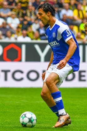 Niclas Nadj (SV Meppen, 40) am Ball, Spielszene, Freisteller, Ganzkörper, Einzelbild, Aktion, Action, 29.08.2026, Aachen (Deutschland), Fussball, 3. Liga, TSV Alemannia Aachen - SV Meppen, Fussball, 3. Liga, TSV Alemannia Aachen - SV Meppen, DFB DFL REGULATIONS PROHIBIT ANY USE OF PHOTOGRAPHS AS IMAGE SEQUENCES AND OR QUASI-VIDEO.