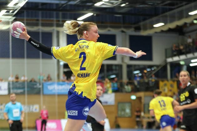 Handball, Alsco HBF1: HC Leipzig - Borussia Dortmund; 29.08.2026 Pauline Uhlmann (2, HC Leipzig) wirft im Sprung. Alsco Handball Bundesliga Frauen HBF1, Saison 2026 2027, 1. Spieltag: HC Leipzig vs. Borussia Dortmund am 29.08.2026 im Sportcenter Markranstädt. Copyright: xBEAUTIFULxSPORTS JanxKaeferx