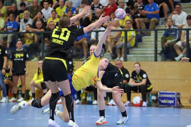 Handball, Alsco HBF1: HC Leipzig - Borussia Dortmund; 29.08.2026 Emma Niemann (84, HC Leipzig) wirft. Alsco Handball Bundesliga Frauen HBF1, Saison 2026 2027, 1. Spieltag: HC Leipzig vs. Borussia Dortmund am 29.08.2026 im Sportcenter Markranstädt. Copyright: xBEAUTIFULxSPORTS JanxKaeferx