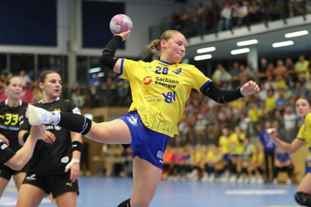 Handball, Alsco HBF1: HC Leipzig - Borussia Dortmund; 29.08.2026 Lara Tauchmann (28, HC Leipzig) wirft. Alsco Handball Bundesliga Frauen HBF1, Saison 2026 2027, 1. Spieltag: HC Leipzig vs. Borussia Dortmund am 29.08.2026 im Sportcenter Markranstädt. Copyright: xBEAUTIFULxSPORTS JanxKaeferx