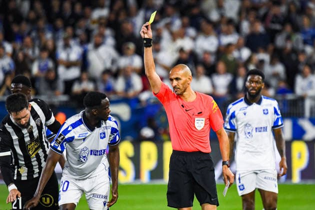 FOOTBALL : AJ Auxerre vs SCO Angers - Ligue 1 - JournÃ e 2 - 29 08 2026 Hakim Ben El Hadj (Arbitre Central) AuxerreFrance  Copyright: xBaptistexAutissierx