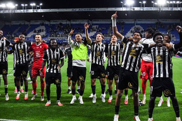 FOOTBALL : AJ Auxerre vs SCO Angers - Ligue 1 - JournÃ e 2 - 29 08 2026 Joie des joueurs du SCO d™Angers apres la victoire contre l™AJ Auxerre AuxerreFrance  Copyright: xBaptistexAutissierx
