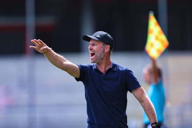 29. August 2026, Fussball, Google Pixel Frauen-Bundesliga, SC Freiburg - 1. FC Union Berlin Marco Konrad (Cheftrainer, SC Freiburg) Photo: Urs Ottiger *** August 29, 2026, Soccer, Google Pixel Women s Bundesliga, SC Freiburg 1 FC Union Berlin, Marco Konrad, Head Coach, SC Freiburg, Photo by Urs Ottiger
