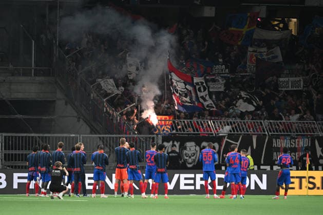 BERN, SWITZERLAND - AUGUST 29: The FC Basel players say goodbye to the fans during the Swiss Super League match between BSC Young Boys and FC Basel 1893 at Stadion Wankdorf on August 29, 2026 in Bern, Switzerland. Bern Stadion Wankdorf Bern Switzerland Copyright: xJustPictures.ch ManuelxWinterbergerx jp-en-EuSpIm-MWI_2978