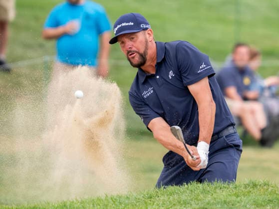 GRAND BLANC, MI - AUGUST 29: Michael Block of United States of America chips the ball out of a bunker on the 18th hole during the second round of the PGA, Golf Herren TOUR Champions The Ally Challenge on August 29, 2026, at Warwick Hills Golf and Country Club in Grand Blanc, Michigan. (Photo by Joseph Weiser Icon Sportswire) GOLF: AUG 29 PGA TOUR Champions The Ally Challenge EDITORIAL USE ONLY Icon260829030