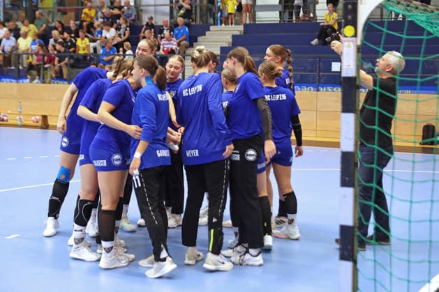 Handball, Alsco HBF1: HC Leipzig - Borussia Dortmund; 29.08.2026 Das HCL-Team schwört sich auf ihr erstes Spiel in der 1. Bundesliga ein. Alsco Handball Bundesliga Frauen HBF1, Saison 2026 2027, 1. Spieltag: HC Leipzig vs. Borussia Dortmund am 29.08.2026 im Sportcenter Markranstädt. Copyright: xBEAUTIFULxSPORTS JanxKaeferx