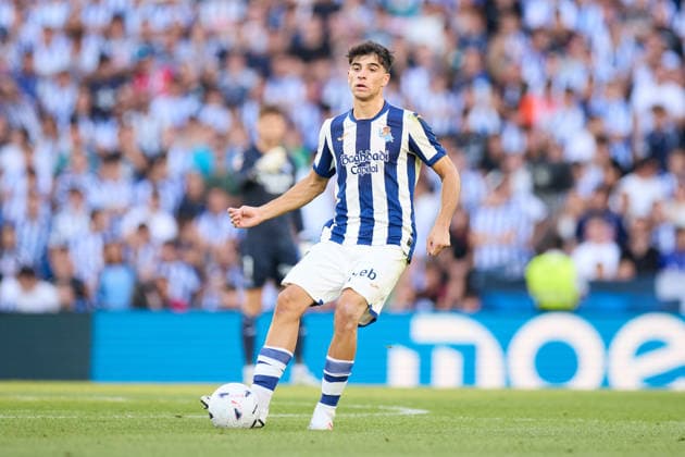 Real Sociedad v RCD Espanyol - LaLiga EA Sports Jon Martin Vicente of Real Sociedad in action during the LaLiga EA Sports match between Real Sociedad and RCD Espanyol at Anoeta on August 29, 2026, in San Sebastian, Spain. San Sebastian Anoeta Basque Country Spain RL_RSOvRCDE_LALIGA_2K26_000037 Copyright: xRicardoxLarreinax