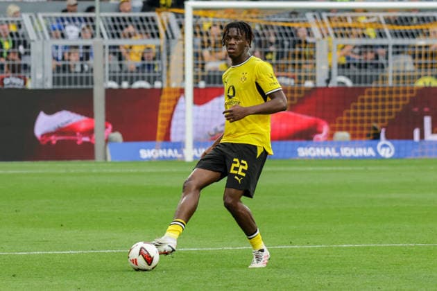 29.08.2026, xgrfx, Fussball 1.Bundesliga, Borussia Dortmund - Hamburger SV v.l. Joane Gadou (Borussia Dortmund) (DFL DFB REGULATIONS PROHIBIT ANY USE OF PHOTOGRAPHS as IMAGE SEQUENCES and or QUASI-VIDEO) Dortmund *** August 29, 2026, xgrfx, Soccer, Bundesliga 1, Borussia Dortmund vs. Hamburger SV, Joane Gadou, Borussia Dortmund, DFL, DFB. REGULATIONS PROHIBIT ANY USE OF PHOTOGRAPHS AS IMAGE SEQUENCES AND OR QUASI-VIDEO. Dortmund