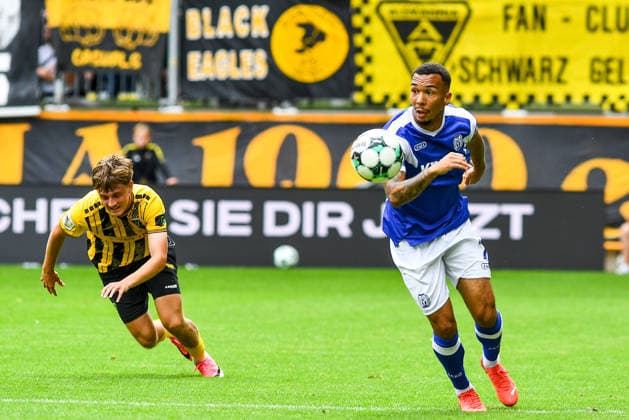 Oliver Schmitt (SV Meppen, 7) am Ball, Spielszene, 29.08.2026, Aachen (Deutschland), Fussball, 3. Liga, TSV Alemannia Aachen - SV Meppen, Fussball, 3. Liga, TSV Alemannia Aachen - SV Meppen, DFB DFL REGULATIONS PROHIBIT ANY USE OF PHOTOGRAPHS AS IMAGE SEQUENCES AND OR QUASI-VIDEO.