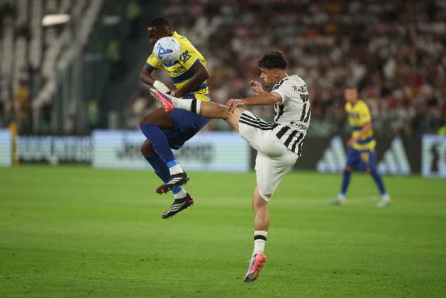 IPA87915335 - Kerim Alajbegovic of Juventus FC and Lamine Keita of Parma Calcio during the 2026 27 Italian Serie A soccer match between Juventus FC and Parma Calcio on August 29, 2026, at Allianz Stadium in Turin, Italy. Photo by Nderim KACELI  Copyright: xNderimxKaceli IPAxSportx xx 87915335
