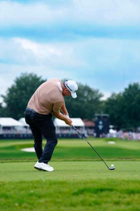 August 29, 2026, Atlanta, Georgia, USA: Ryan Fox (New Zealand) hits his tee shot on the 9th hole, during the third round at East Lake Golf Club. PGA, Golf Herren Tour TOUR Championship  - ZUMAd212 20260829_zsp_d212_060 Copyright: xRichardxDolex